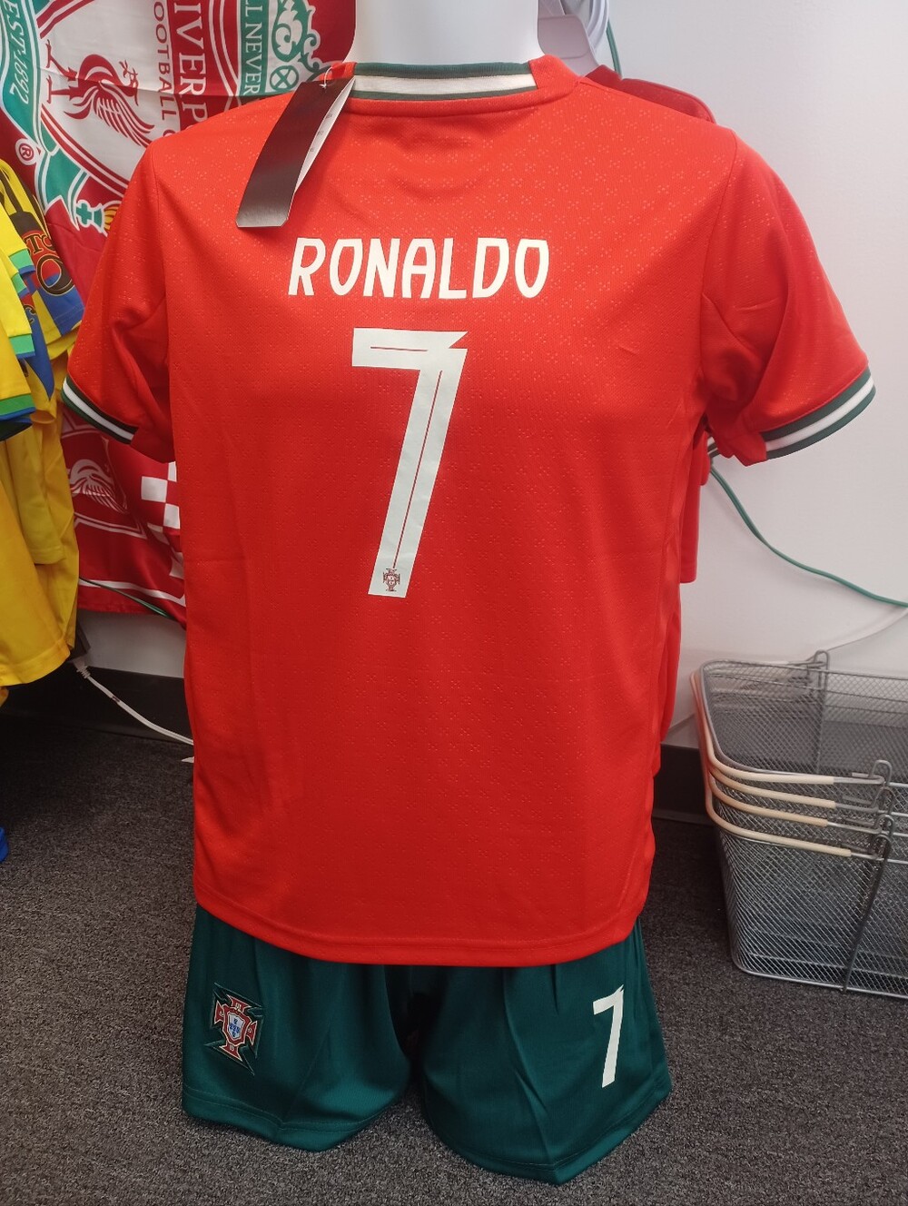 Kids Portugal Soccer Uniform Jersey and Shorts Set, Ronaldo, Diferent Sizes